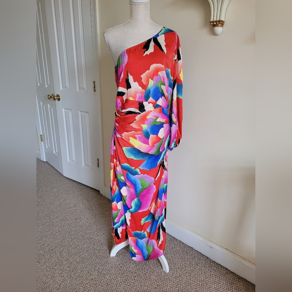 FARM Rio One-Shoulder Floral Midi Dress in Red with Multicolor Blooms - Picture 3 of 9